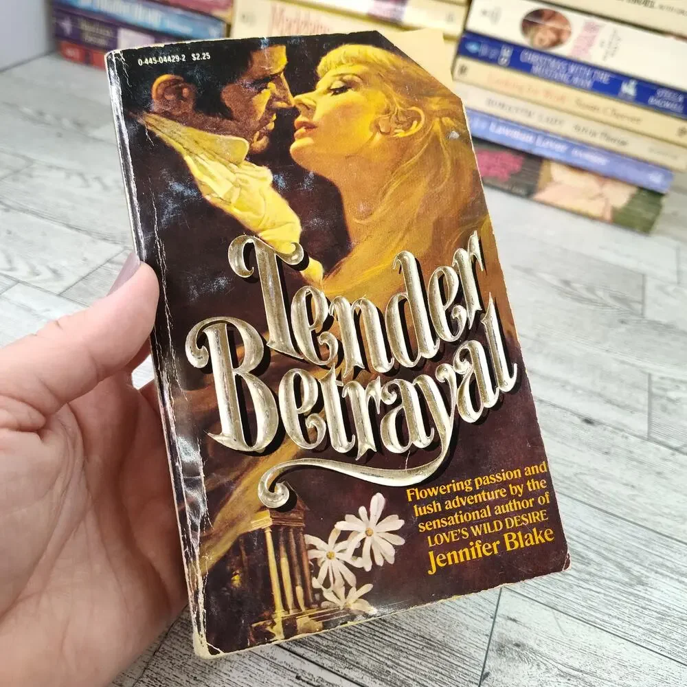 Tender Betrayal by Jennifer‎ Blake 1979 1st Print Popular Library PB Romance